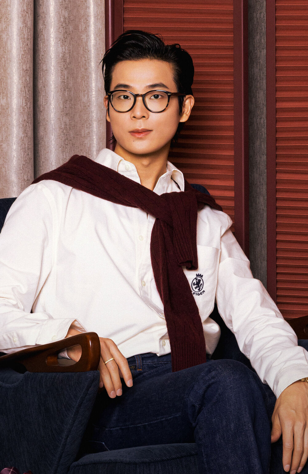 Celebrate the season in iconic Hilfiger style.